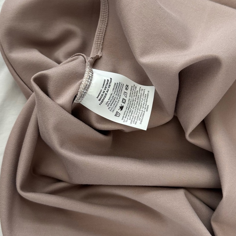 Nike Women’s Small  Midi TShirt Dress NWOT ($85) Sportswear Essential Crewneck - Picture 4 of 7